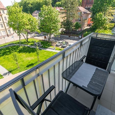 Seaside Breeze Stylish Apartment Balcony & Parking By Noclegi Renters Miedzyzdroje Exterior photo